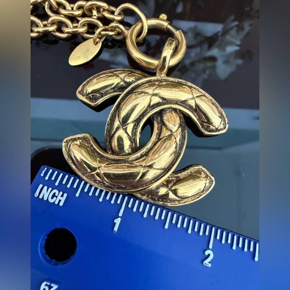 LOT 1754 24K gold plated CHANEL vintage CC matelasse necklace - Picture 6 of 9